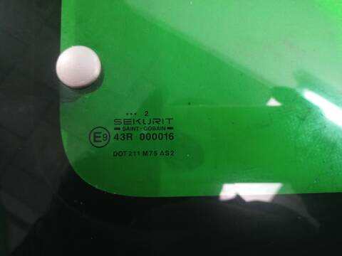 Foto 3ª: Luna Delantera Izquierda Peugeot Partner 2.0 HDI CAT 90CV [RHYDW10TD] (1996)