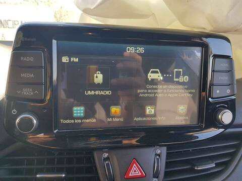 Foto 2ª: Sistema GPS Hyundai i30 ESSENCE 120CV 88KW [G3LC] (2019)