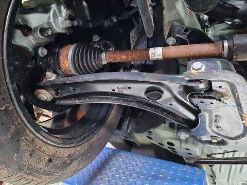 Brazo Suspension Delantero Derecho Ford Tourneo TOURNEO COURIER