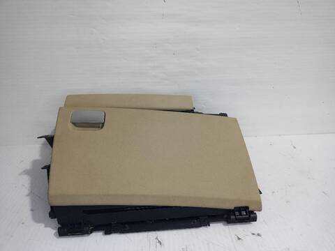 Guantera Land Rover Discovery TDV6 HSE AUT. 245CV