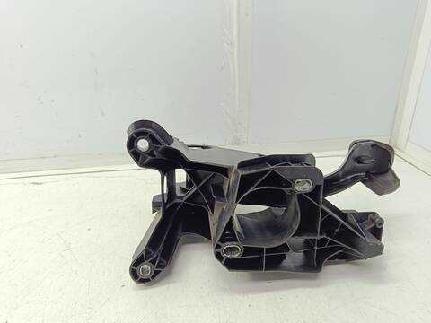 Foto 3ª: Pedal Freno Volkswagen T-Roc BASIS 116CV 85KW [DTRD] (2021)