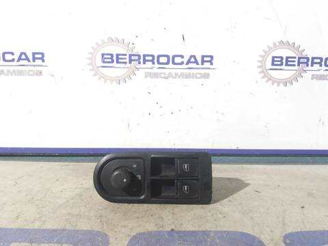 Botonera Elevalunas Volkswagen Transporter 1.9 TDI CAT BRS) 102CV 75KW T5 FURGONETA