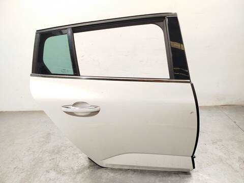 Foto 2ª: Puerta Trasera Derecha Renault Megane 1.5 BLUE DCI 115 K9A6) 116CV 85KW IV SPORT TOURER K9A/M/N_) [K9K872] (2019)