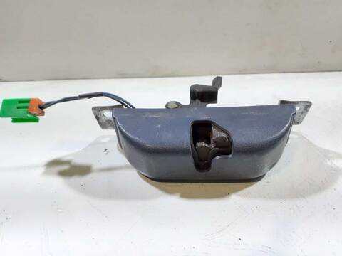 Foto 2ª: Cerradura Maletero Portón Nissan Terrano 2.7 TD 99CV 73KW [TD27T] (1992)