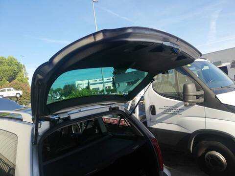 Portón Peugeot 307 9HX