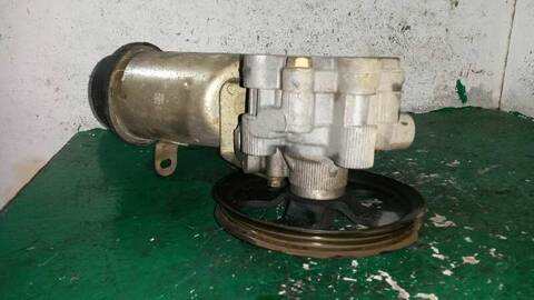 Foto 2ª: Bomba de Direccion Toyota Yaris 1.4 TD CAT 75CV 55KW [1NDTV] (2004)