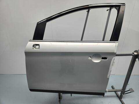 Puerta Delantera Izquierda Ford Kuga TITANIUM 136CV 100KW