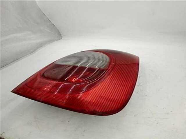 Foto 2ª: Piloto Trasero Derecho Citroen Xsara 2.0 HDI EXCLUSIVE [2.0 LTR. - 66 KW HDI CAT (RHY - DW10TD)] [RHY / DW10TD]