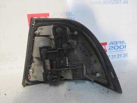 Foto 2ª: Piloto Trasero Izquierdo Opel Vectra 2.0 DTI 16V 101CV 74KW [X 20 DTH] (2001)