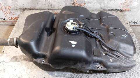 Foto 1ª: Deposito de Combustible Mercedes Vaneo 1.7 CDI VANEO 414.700) 91CV 67KW FURGONETA [668914] (2004)