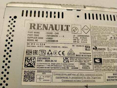 Foto 3ª: Pantalla Multifuncion Dacia Duster 1.5 DCI 115 4X4 HMAD) 116CV (2017)