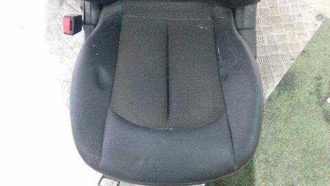 Foto 2ª: Asientos Traseros Mercedes Clase C 160 COUPE 218CV 160KW (2002)