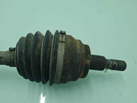 Foto 4ª: Transmision Delantera Derecha Mercedes Clase ML 320 3.0 CDI W164) 224CV 165KW 164.122) [OM642940] (2006)