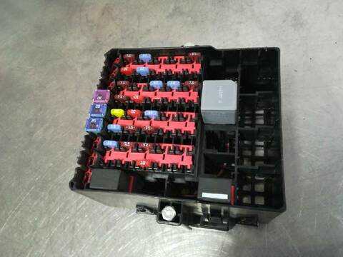 Caja Reles Fusibles Ford Fiesta TREND 82CV 60KW