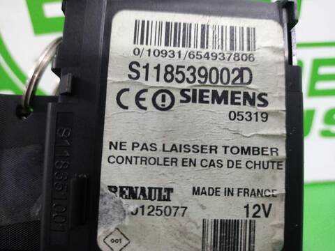 Foto 2ª: Motor de Arranque Renault Scenic 1.5 DCI DIESEL 106CV [D/ K9K P7] (2003)