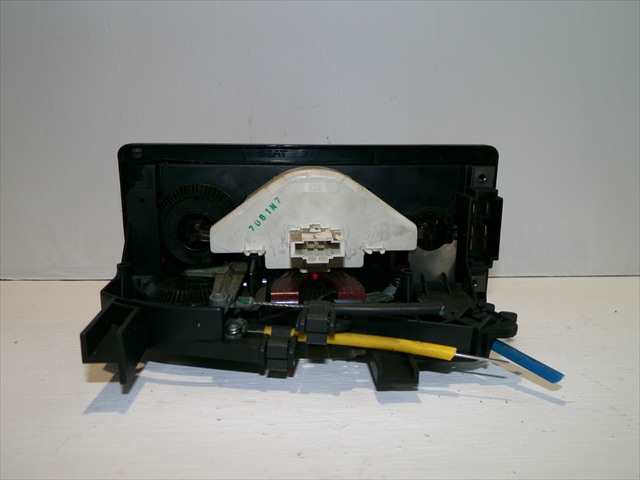 Foto 2ª: Mando Calefacción A. A. Seat Cordoba 1.9 TDI 1995-1998 [1Z] (1997)