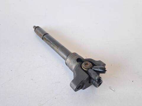 Foto 2ª: Inyectores Bmw Serie 3 315 320D 2.0 16V DIESEL CAT 136CV (2003)