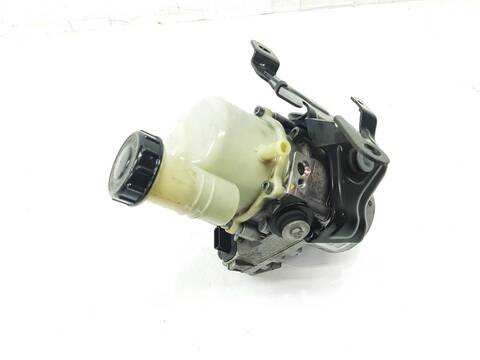 Bomba de Direccion Renault Express ADVANCE