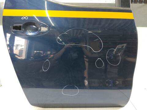 Puerta Trasera Derecha Nissan Navara 190 CV 140KW