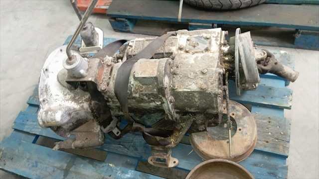 Foto 3ª: Caja Cambios Land Rover Santana 2.5 D 88 3P PICK UP. [ROVER] (1977)