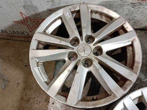 Foto 3ª: Juego LLantas Mitsubishi ASX MOTION 4WD 150CV 110KW [4N13] (2011)