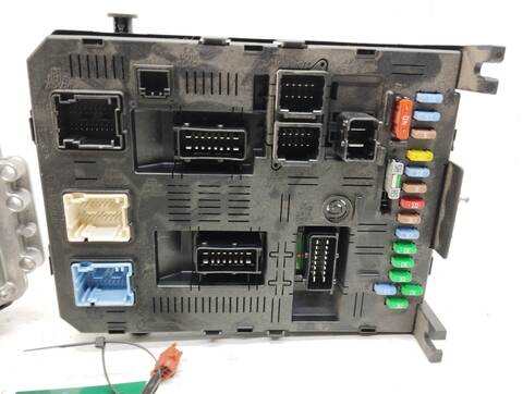 Foto 3ª: Centralita Motor ECU Citroen C5 VTR E) BERLINA 109CV 80KW [9HY] (2005)