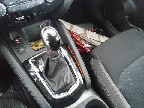 Palanca de Cambio Nissan Qashqai N-STYLE 116CV 85KW