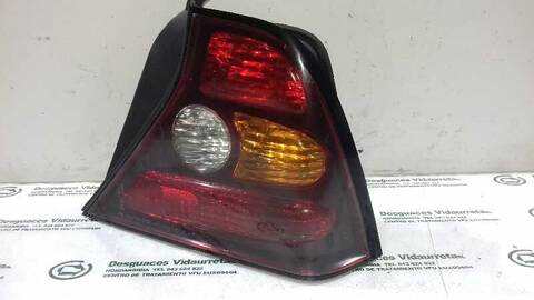 Foto 2ª: Piloto Trasero Derecho Daewoo Evanda 131CV 96KW [T20SED-G] (2004)