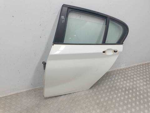 Foto 2ª: Puerta Trasera Izquierda Bmw Serie 1 114 116D (2015)