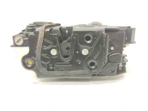 Foto 3ª: Cerradura Puerta Trasera Izquierda Volkswagen Polo 1.6 TDI 90CV 66KW [CAY] (2012)
