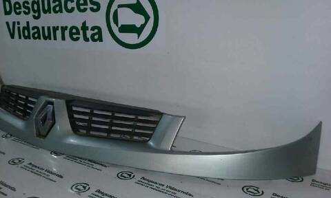 Foto 2ª: Rejilla Delantera Renault Kangoo 1.9 DTI DIESEL 80CV 59KW [F9Q] (2004)