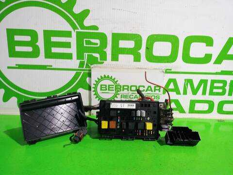 Caja Reles Fusibles Opel Astra ESSENTIA BERLINA 90CV 66KW