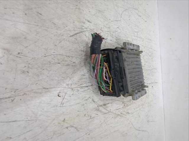 Foto 2ª: Centralita Motor ECU Renault Megane 1.6 16V LA00 LA04 LA0B LA11 LA16 LA19 LA1J LA1K ... 107CV [K4M 700 K4M 701 K4M 706 K4M 708 K4M 709] (1996)