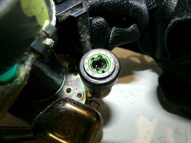 Foto 4ª: Cinturón Delantero Izquierdo Audi A6 2.5 TDI 1997-2004 [AKE] (2003)