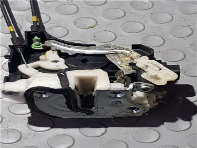 Foto 3ª: Cerradura Puerta Trasera Izquierda Mitsubishi Lancer 2.0 INSTYLE [2.0 LTR. - 103 KW DI-D CAT] [BWC]