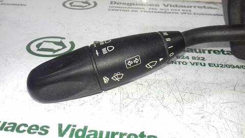 Foto 2ª: Mando Multifuncion Mercedes Sprinter 2.1 CDI CAT 150CV 110KW CAJA CERRADA [646986] (2007)