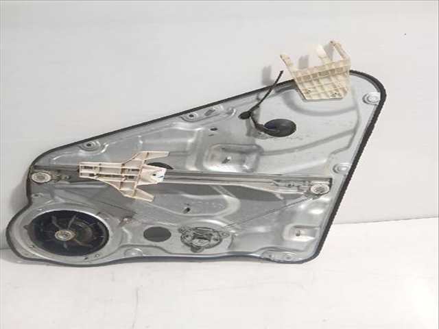 Foto 3ª: Elevalunas Manual Trasero Derecho Kia Ceed 1.6 CRDI 90 90CV [D4FB] (2006)