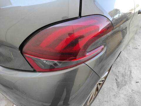 Foto 1ª: Piloto Trasero Derecho Peugeot 208 YH01 (2018)