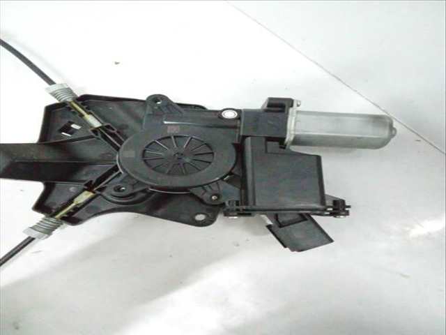 Foto 2ª: Elevalunas Eléctrico Delantero Izquierdo Opel Astra 1.0 TURBO 68) 105CV 77KW [B 10 XFL,D 10 XFL] (2016)