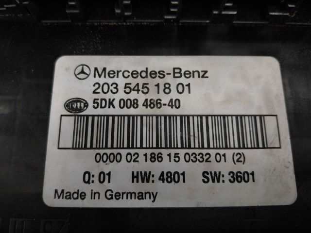 Foto 3ª: Caja Reles Fusibles Mercedes Clase C 200 1.8 G [G 271940] (2002)