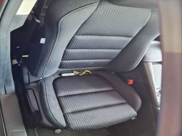 Foto 3ª: Asientos Traseros Mazda 6 EVOLUTION TECH 149CV 110KW [SH] (2015)