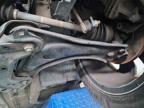 Foto 1ª: Brazo Suspension Delantero Izquierdo Citroen C3 1.2 PURETECH 82 2RHMRC 2RHMZB) AIRCROSS 82CV 60KW [HM01] (2018)