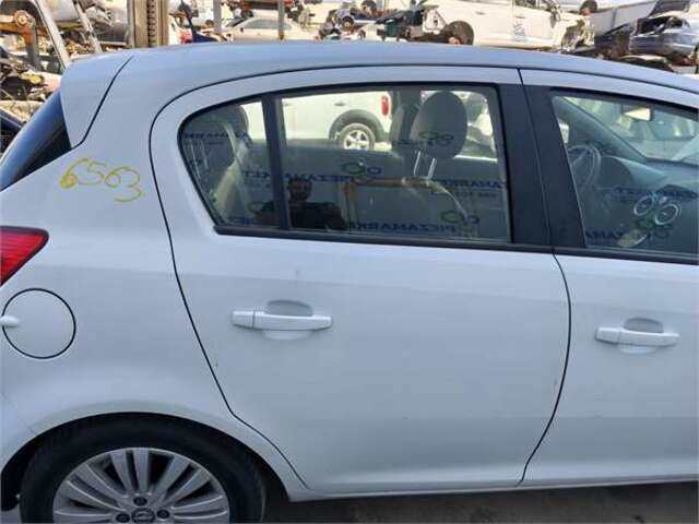 Puerta Trasera Derecha Opel Corsa 1.4