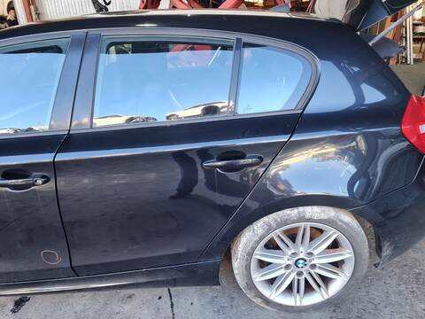 Puerta Trasera Izquierda Bmw Serie 1 114 118D BERLINA 143CV 105KW