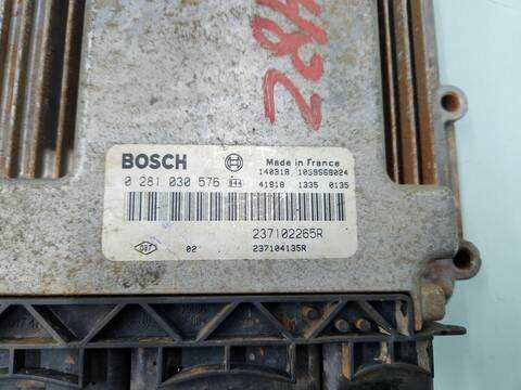Foto 2ª: Centralita Motor ECU Renault Master L2H2 HKA 3 5T 150CV 110KW [M9TD8] (2014)