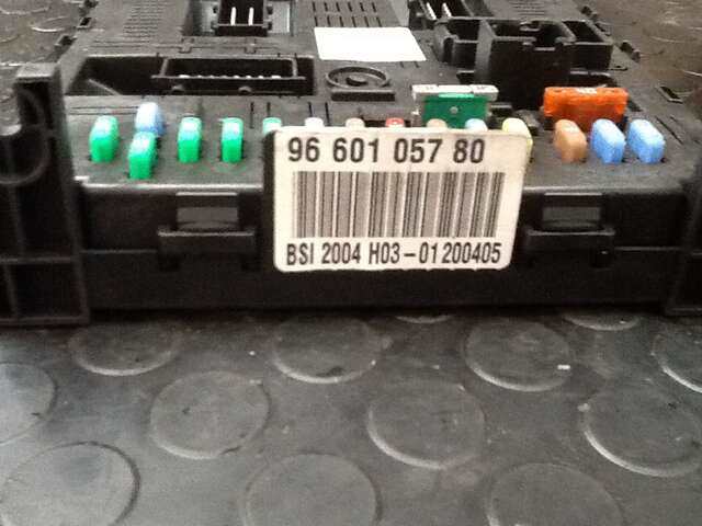 Foto 2ª: Centralita Confort BSI Peugeot 307 1600 HDI90CV/66KW [9HX] (2005)