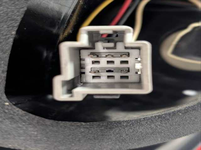 Foto 3ª: Piloto Trasero Derecho Ford Fiesta TREND 101CV 74KW (2012)