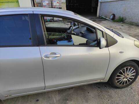 Puerta Delantera Derecha Toyota Yaris 1NRFE