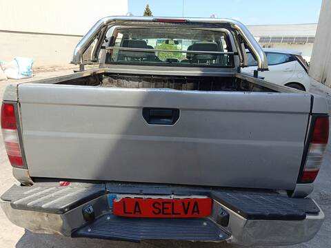 Foto 1ª: Portón Nissan Navara D PICKUP D22) YD25DDTI (2004)
