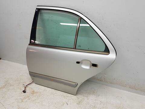 Foto 2ª: Puerta Trasera Izquierda Mercedes Clase E 180 300 TD 210.225) FAMILIAR